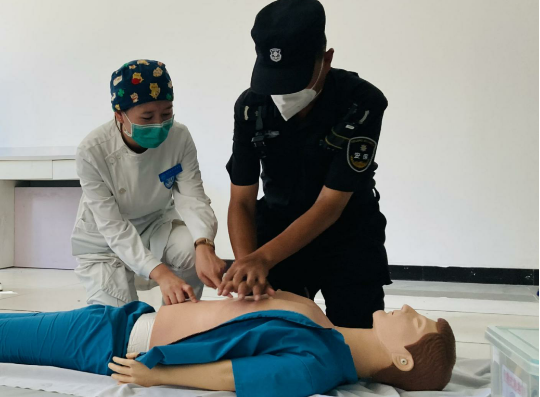 守护人民健康 护航人民生命---北京大学人民医院保安员开展急救业务技能培训