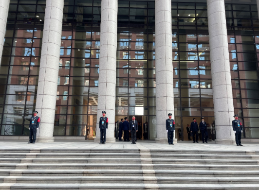中国人民大学保安中队圆满完成人大第十五次党代会开幕会安保勤务工作