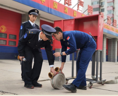 中国人民大学保安队派员参加微型消防站技能培训